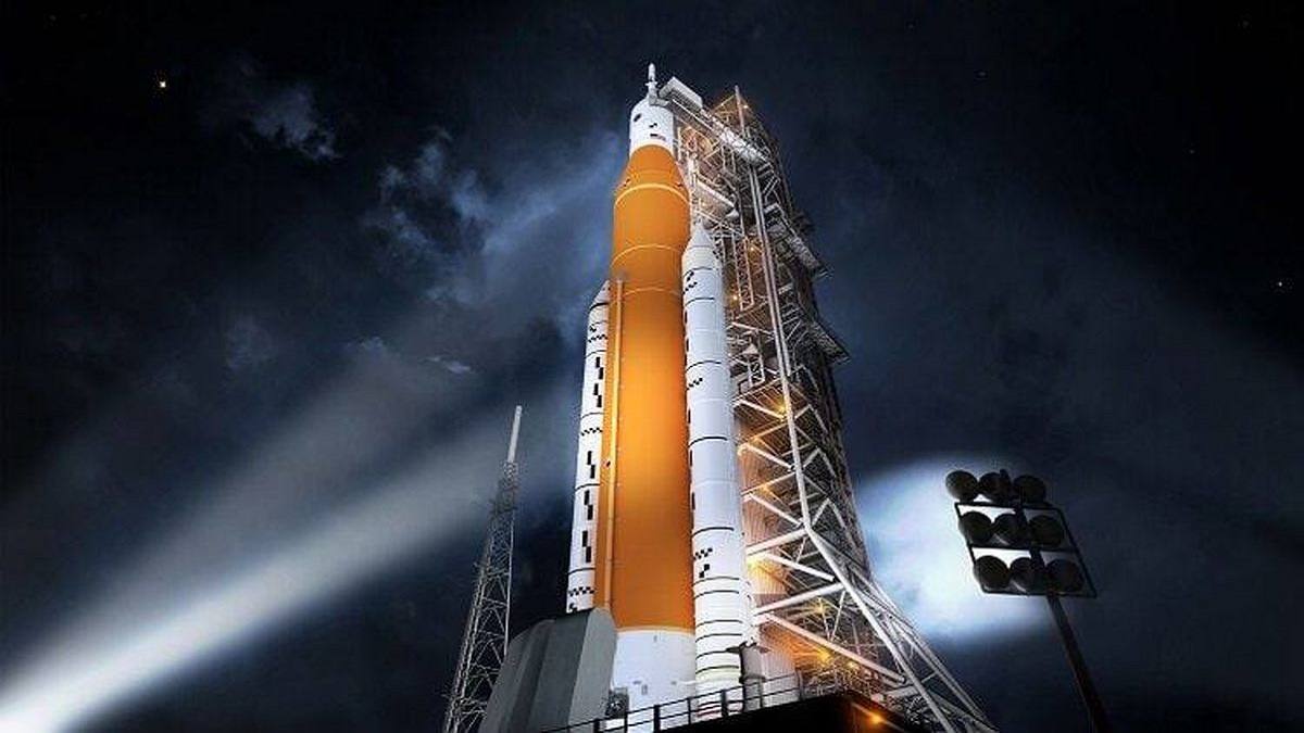 پرتاب موشک پیشران ۱ به مقصد ماه در لحظات آخر متوقف شد, مشکل فنی موشک ۱۰۰ متری ناسا