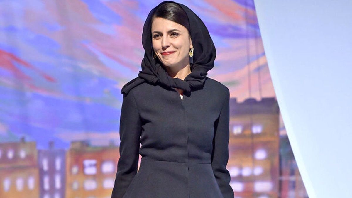 چهره و لباس ساده لیلا حاتمی در جشنواره