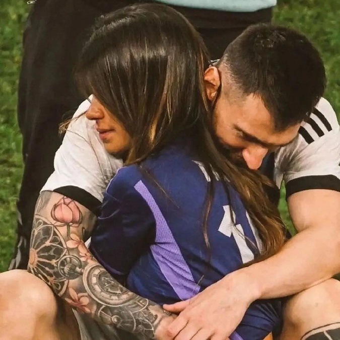 عکس یادگاری همسران تیم ملی آرژانتین بعد از قهرمانی جام جهانی 2022