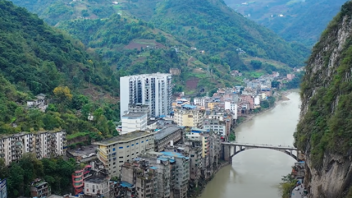 تصویری از باریک ترین شهر جهان در چین