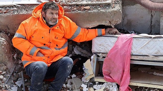 صحنه غم انگیز از زلزله ترکیه