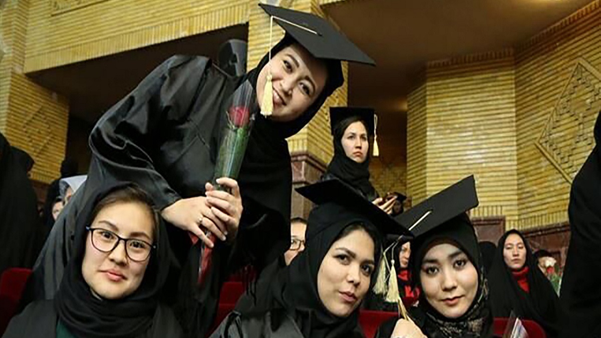 ایران برای ورود دختران دانشجوی افغانستانی 2