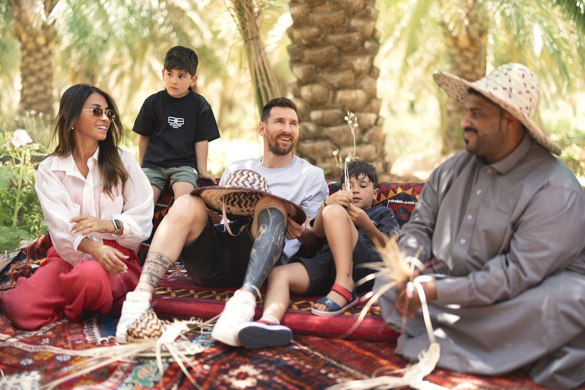 تفریحات لیونل مسی با خانواده در عربستان