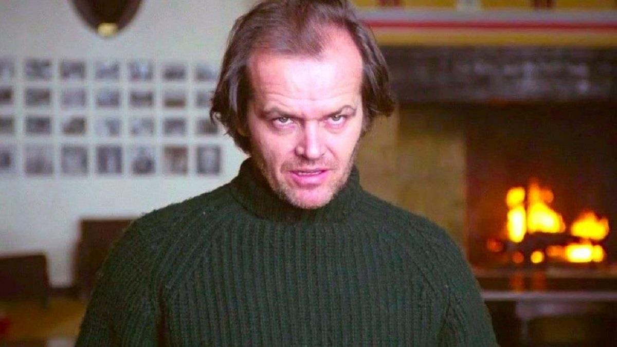 بازسازی صحنه تبر فیلم The Shining