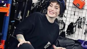 تصویری از سحر قریشی در لباس غواصی