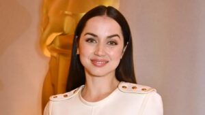 آنا د آرماس