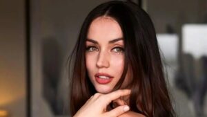 آنا د آرماس